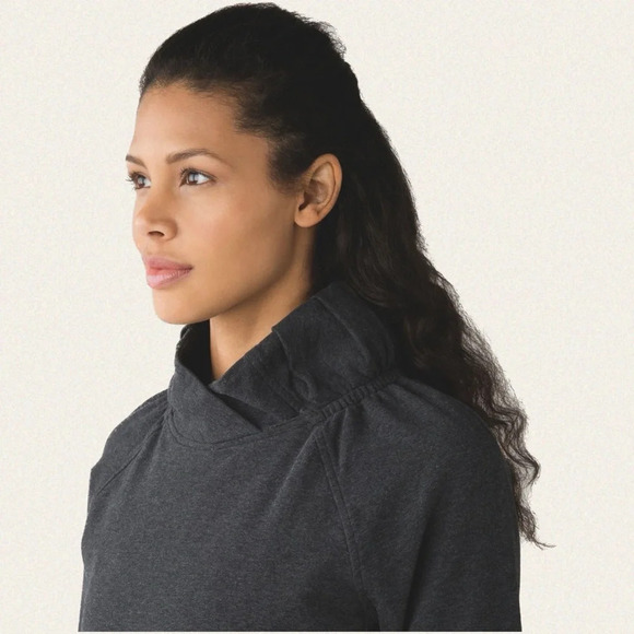 Lululemon After All Pullover - Women’s 4 - Picture 4 of 9